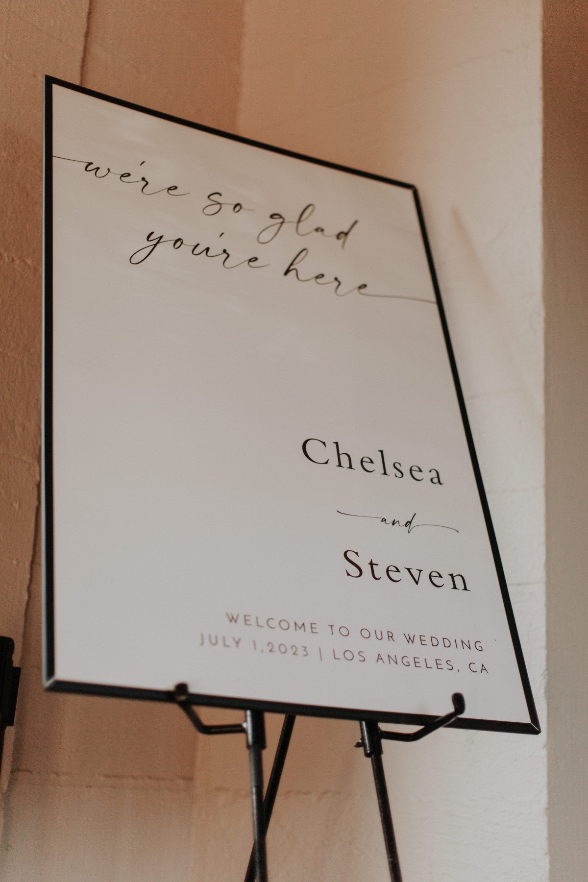 Modern welcome sign 