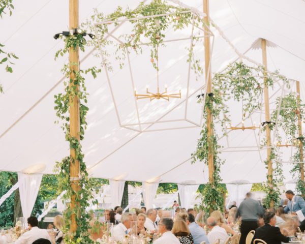 A Chic Art Museum Wedding With Stunning Botanical Elements