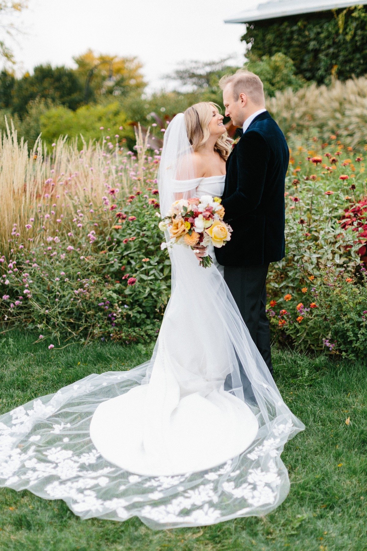 Vibrant Chicago garden wedding 