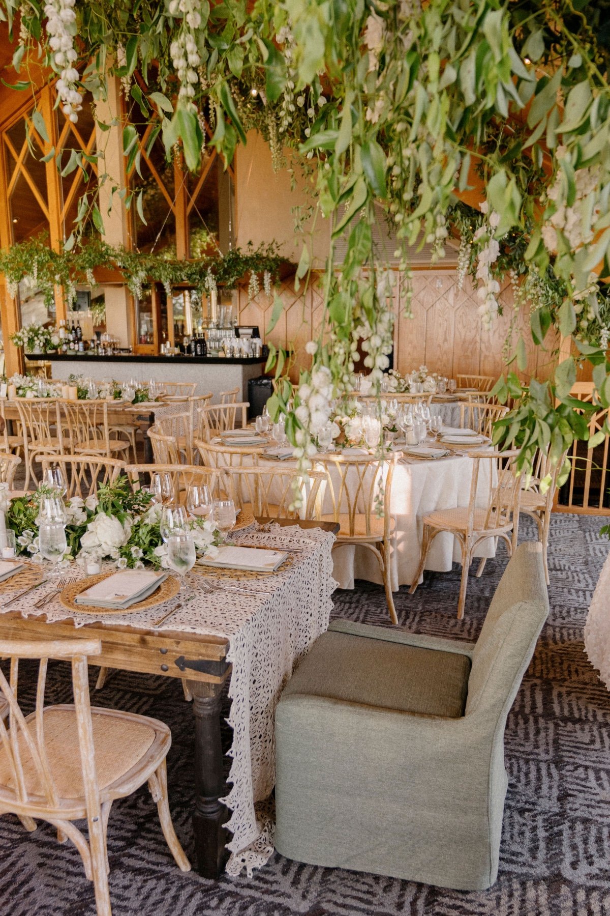 Cozy rustic reception 