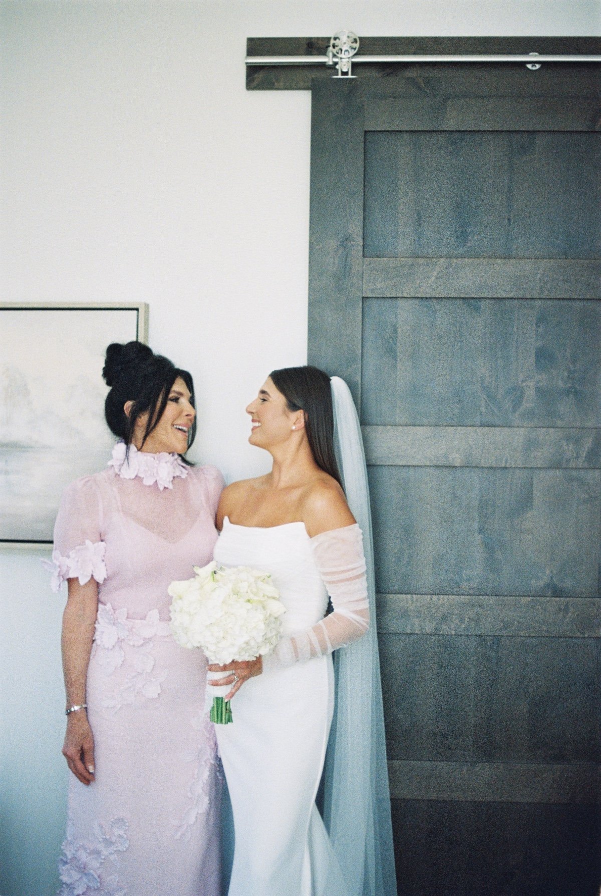 Bride getting ready with mom 