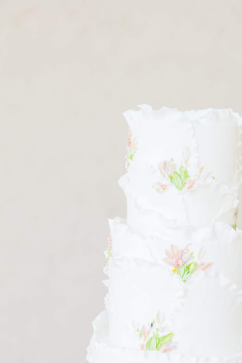 Pastel floral detail wedding cake