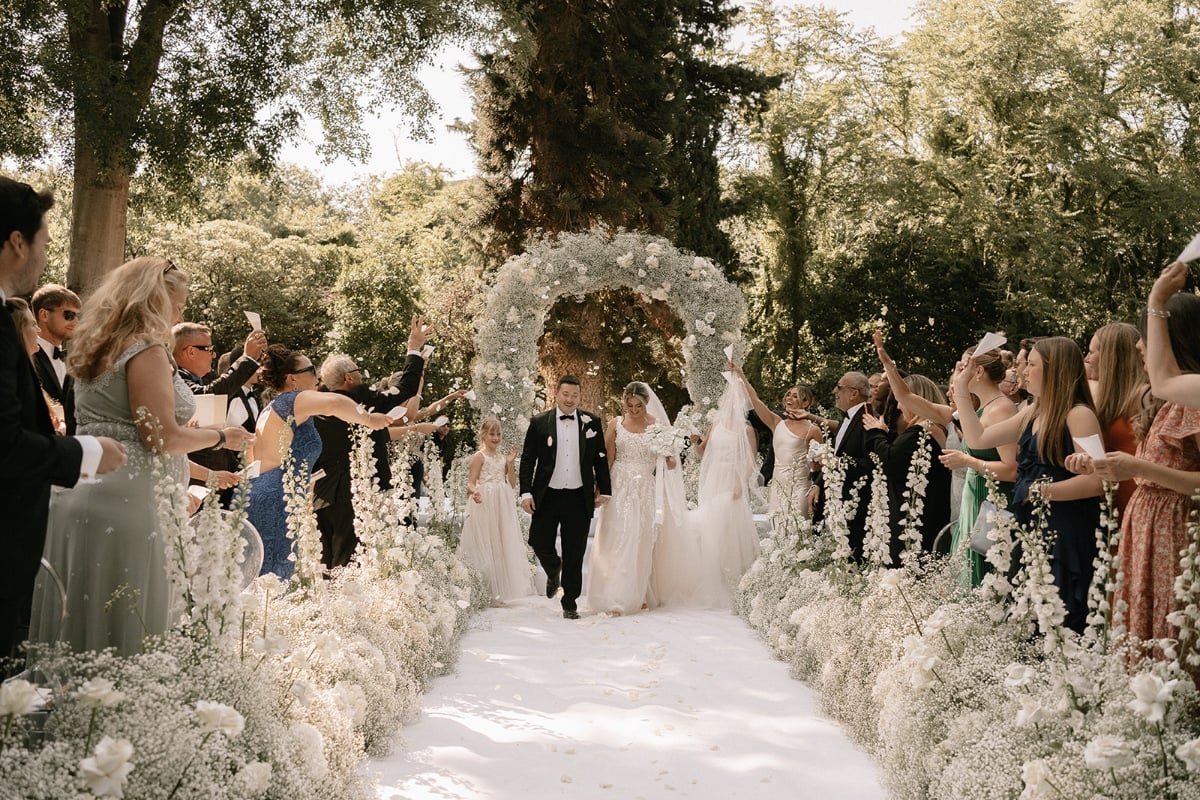 Baby's breath wedding flowers 