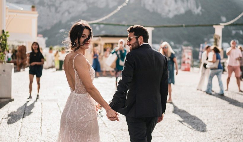 At this Capri wedding, everyone (yes, everyone!) entered on a yacht