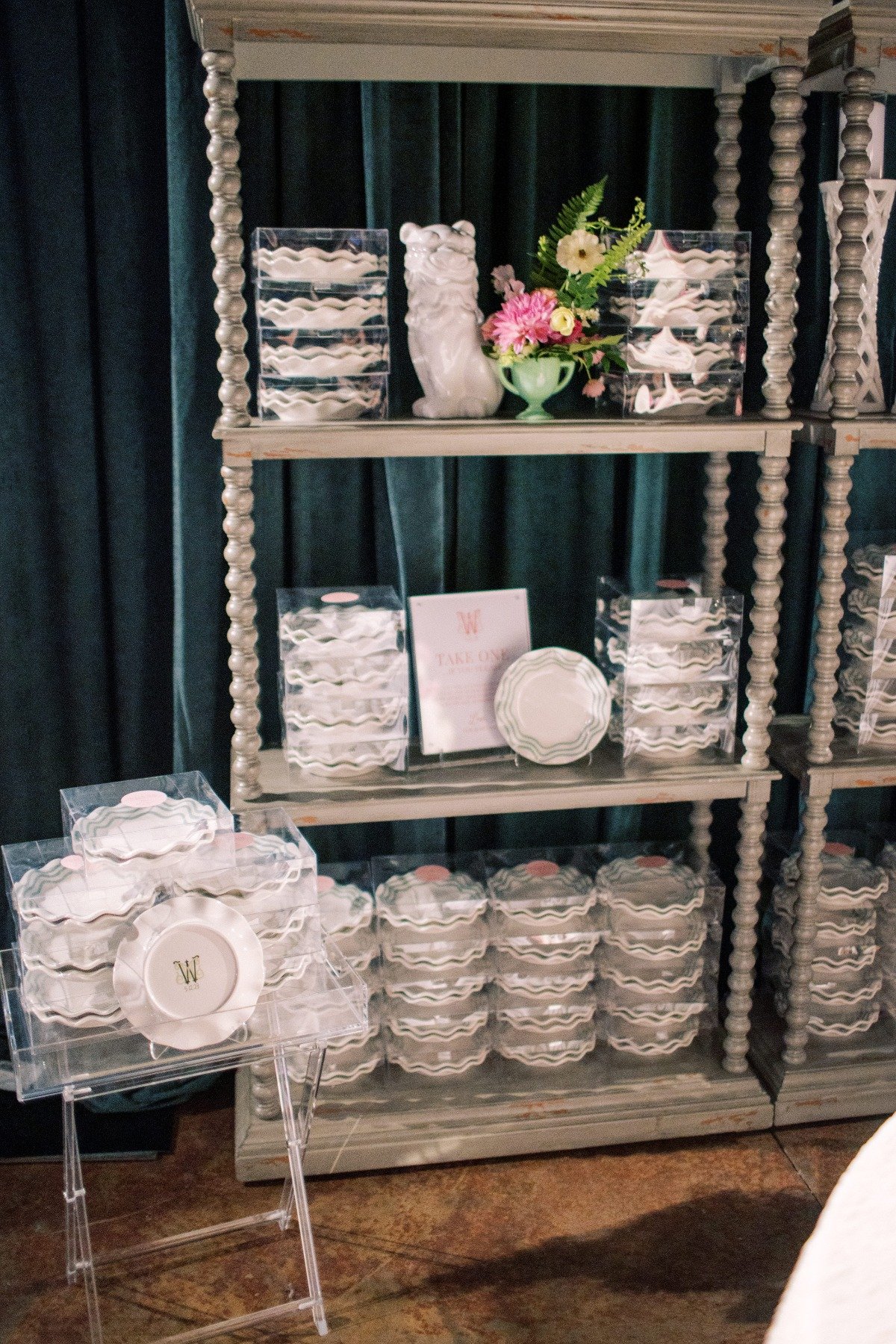 Custom wedding plate display