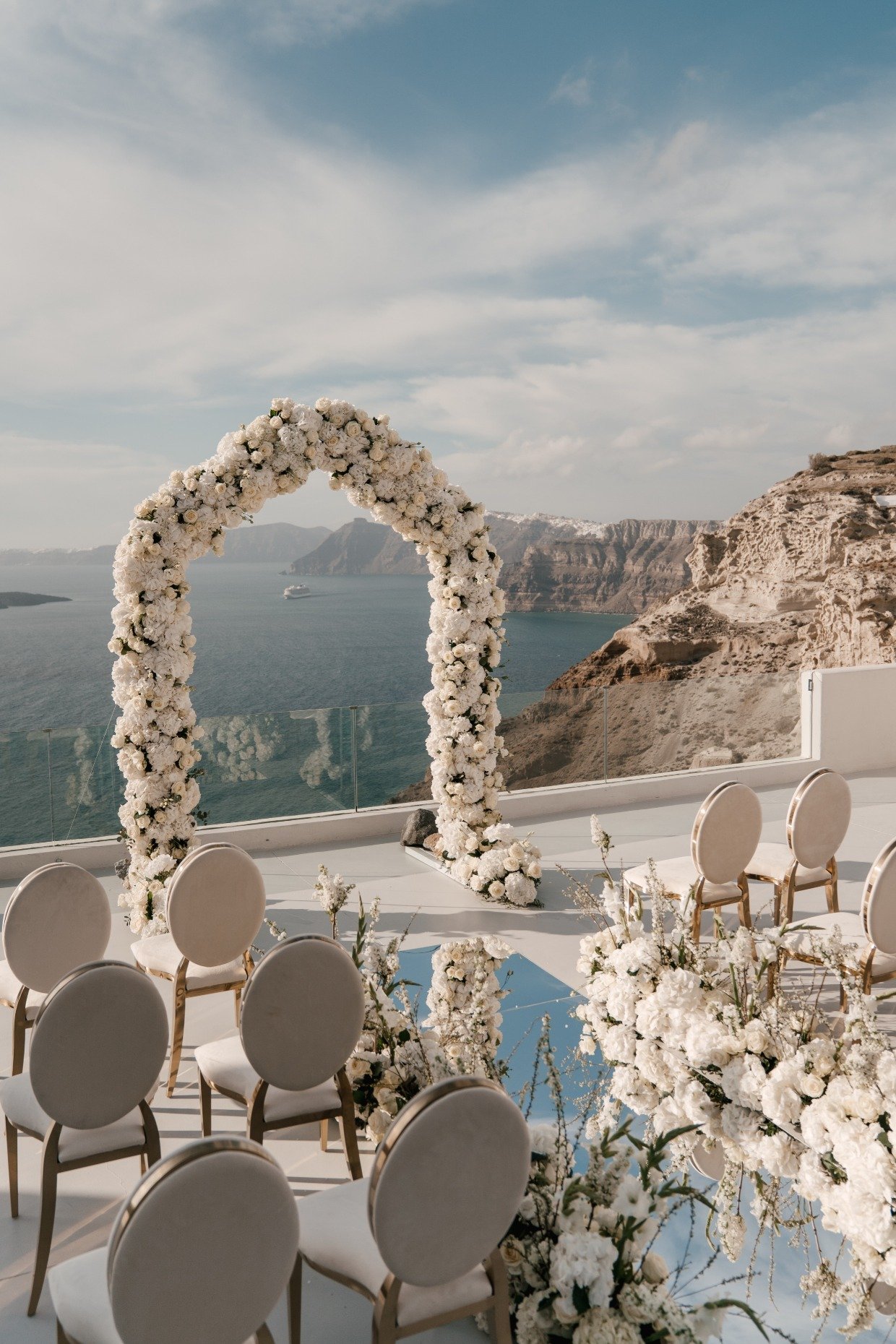 mirror wedding aisle