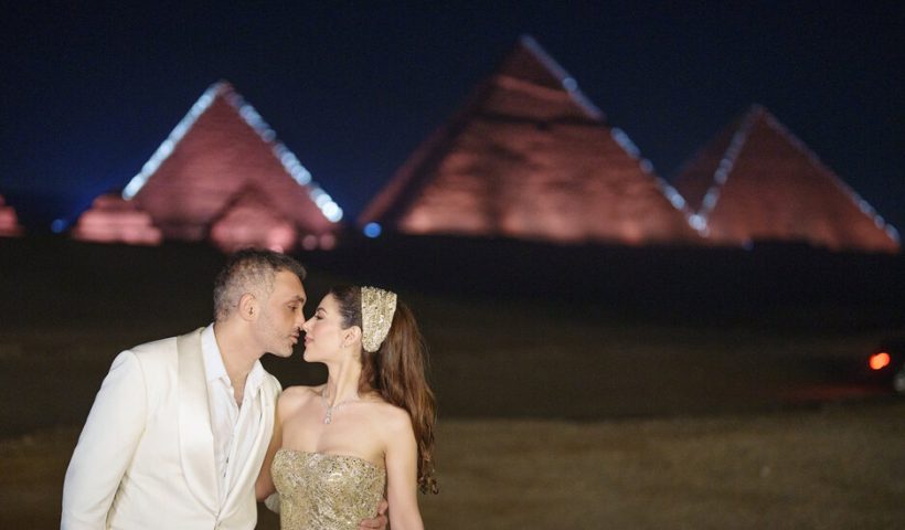 At the Pyramids of Giza, a ‘Mystical’ Wedding