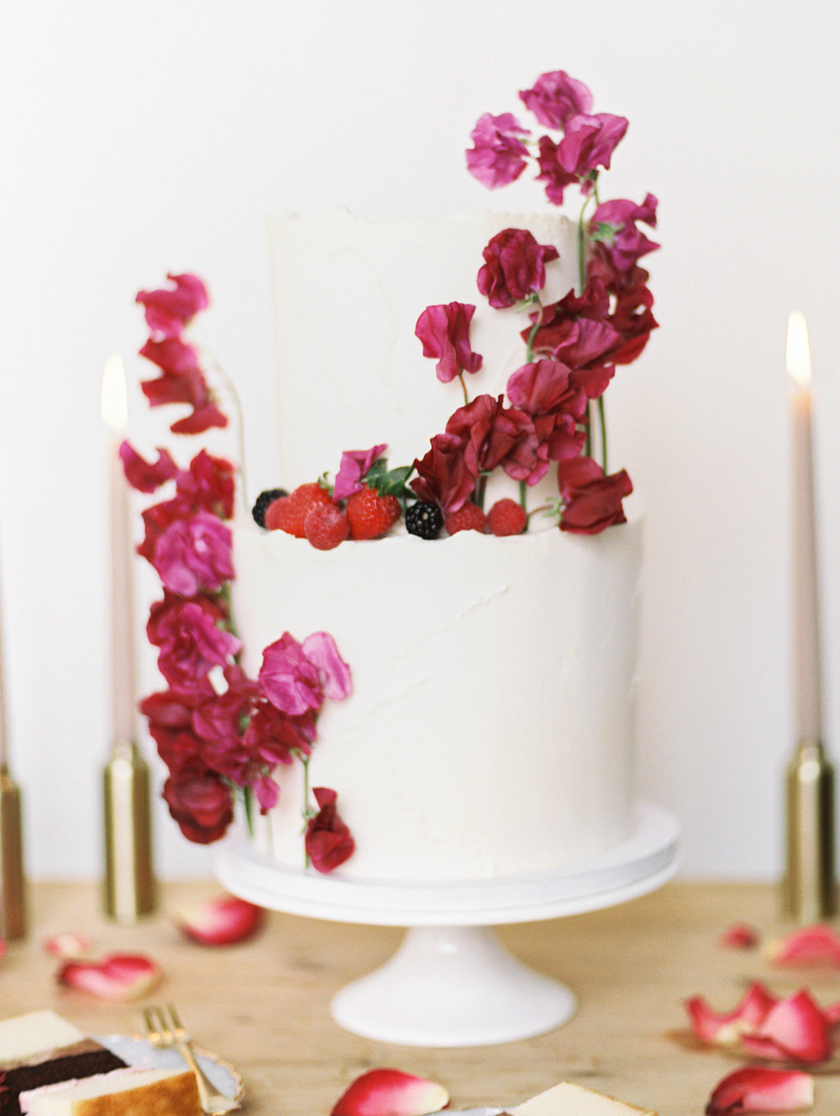 red and pink wedding bouquet