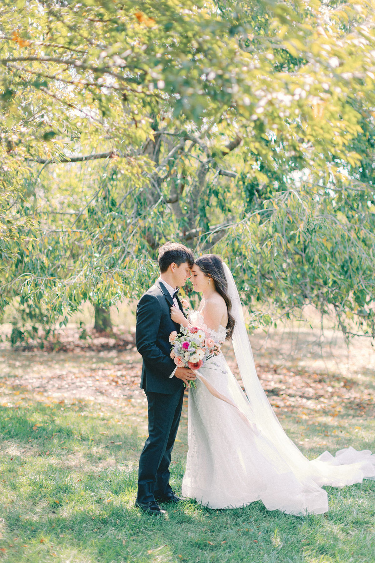 French Park Cincinnati Colorful Wedding Hayley Moore Photography