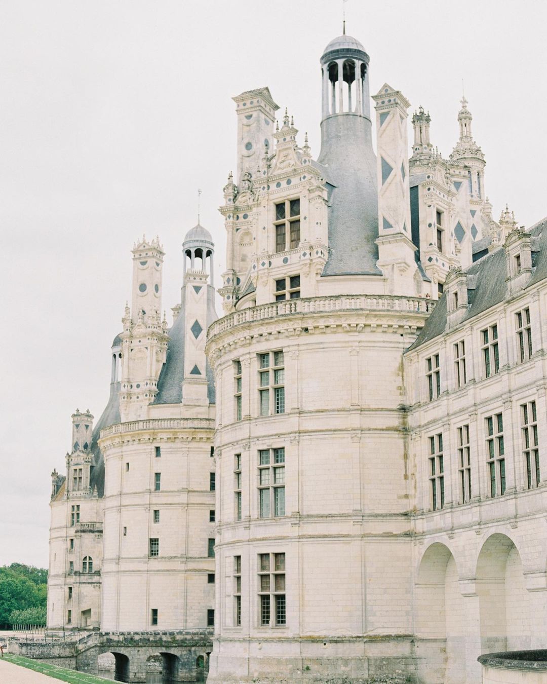 Prettiest Wedding Venues In France Ruffled Chateau De Chambord Sophie Kaye