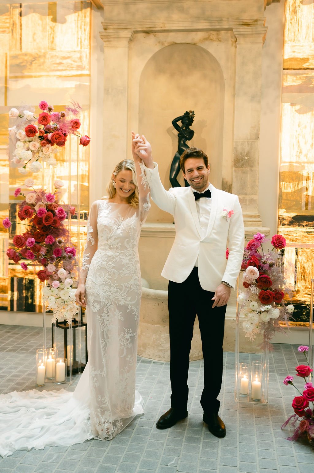 La vie en rose elopement full of chic, pink Valentine’s accents