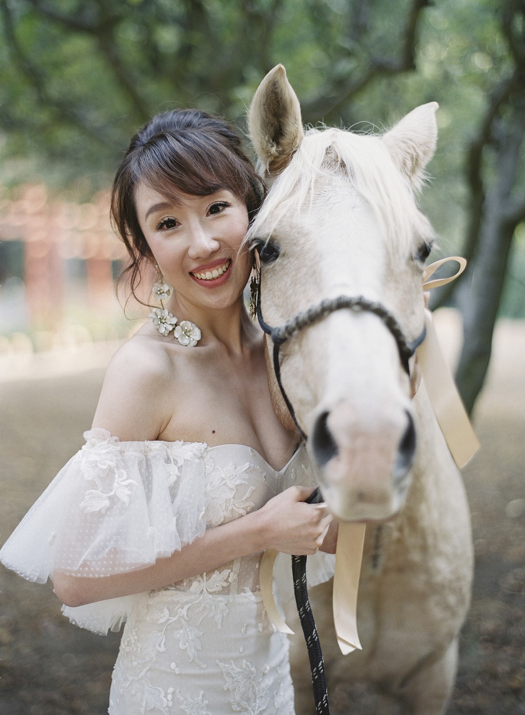 Redwoods Wedding With Dried Florals Foliage 25