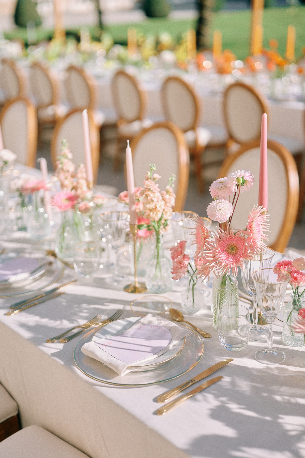 Light pink table settings 