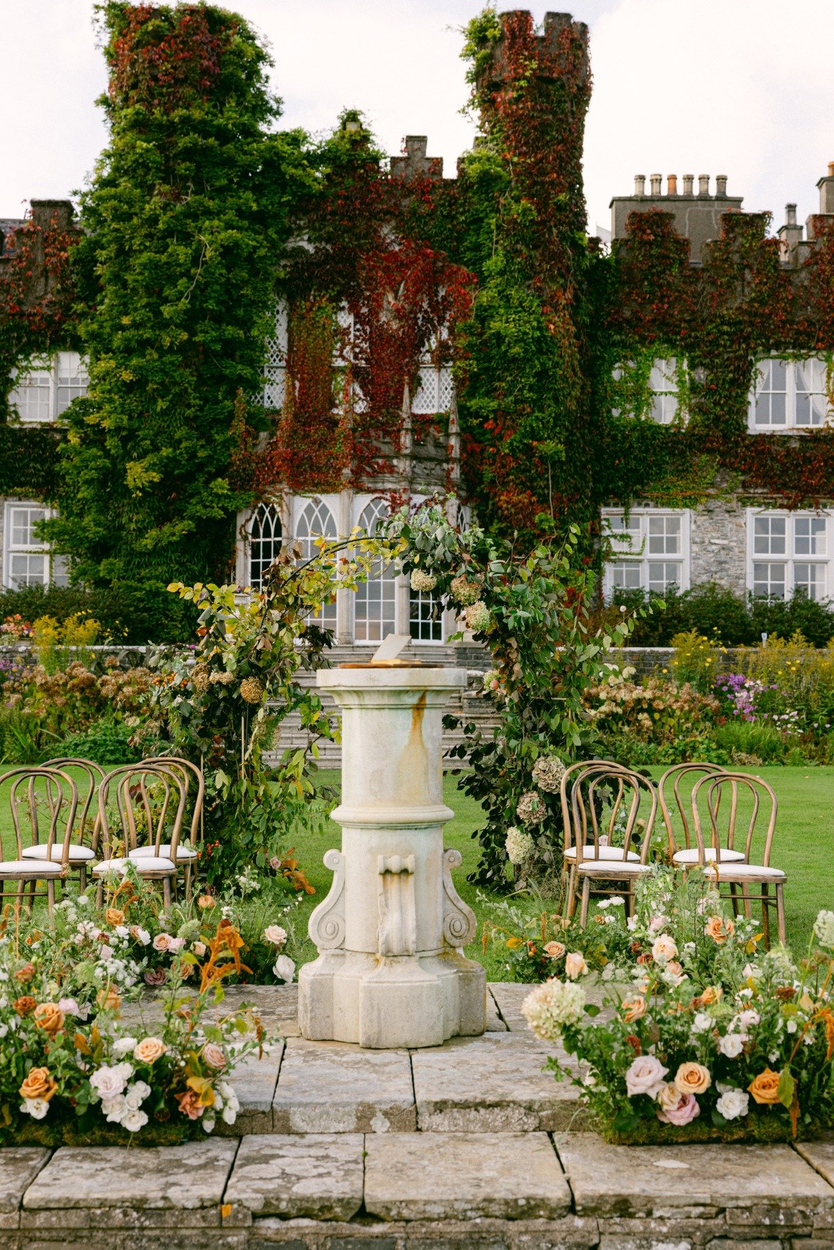 wedding ceremony fountain feature