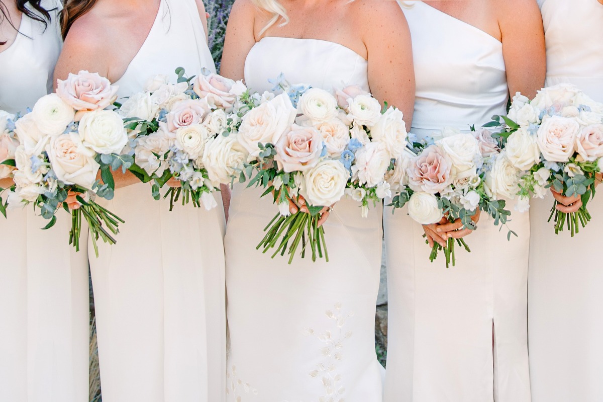 bridesmaids bouquets