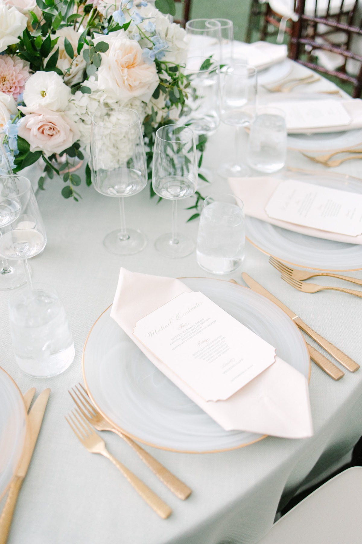 simple yet elegant wedding details