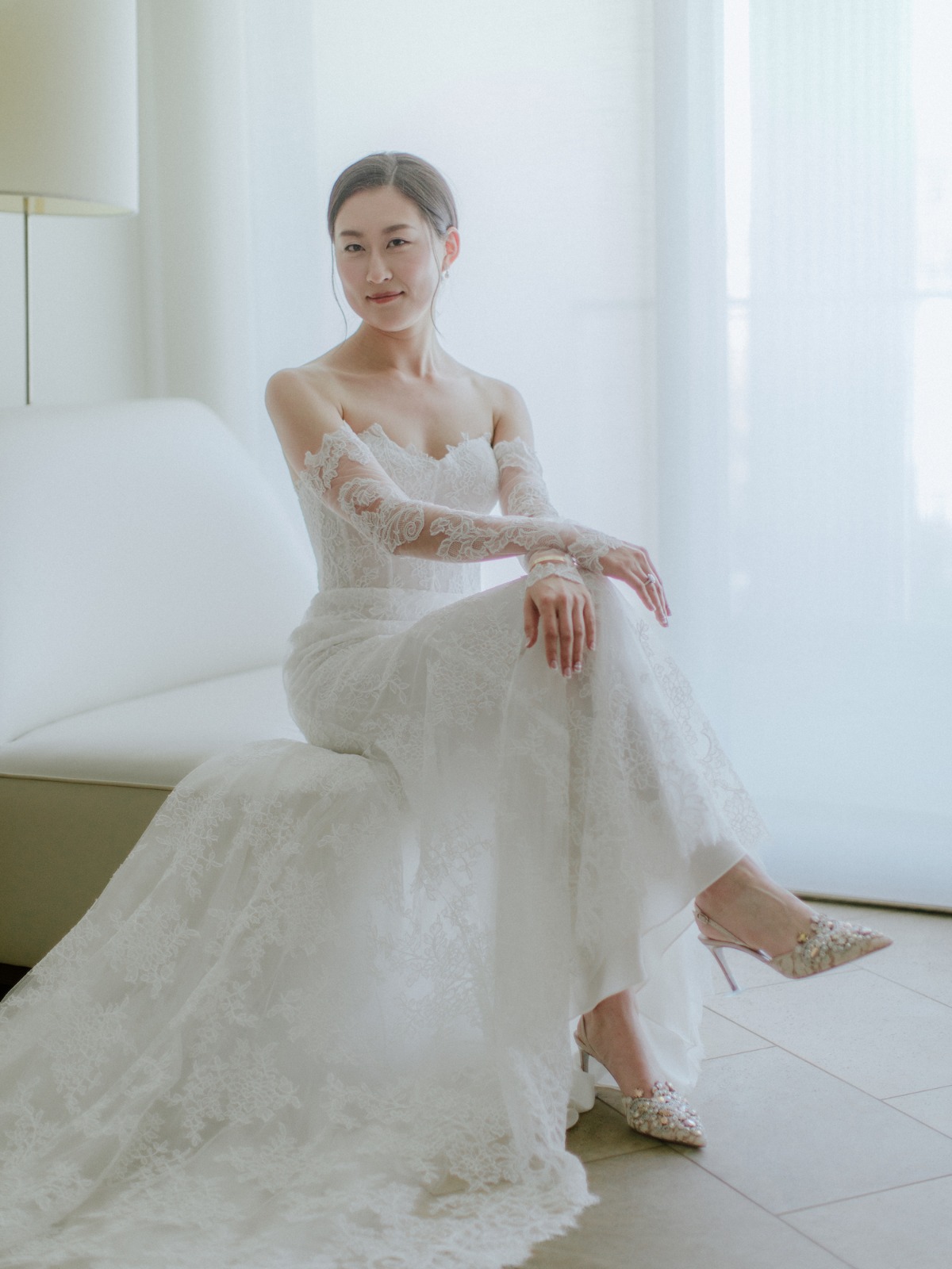 long lace sleeve wedding dress