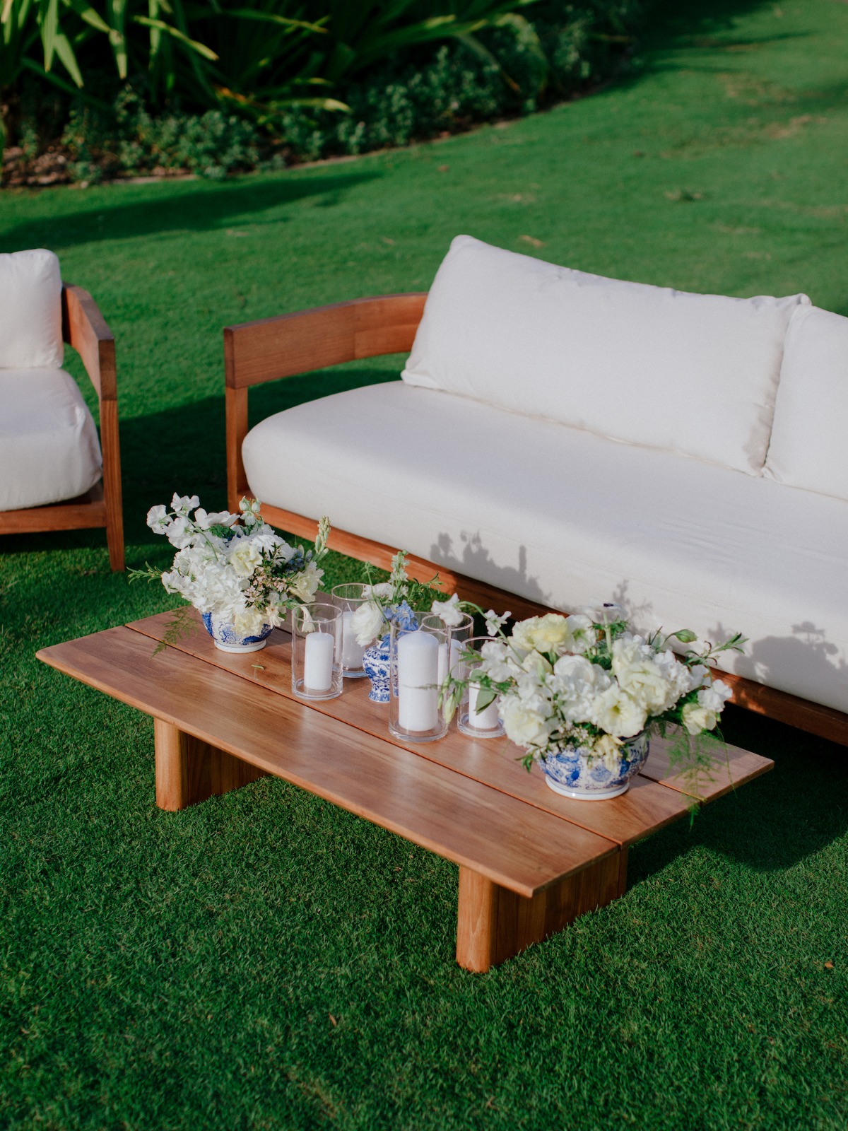 blue and white vases