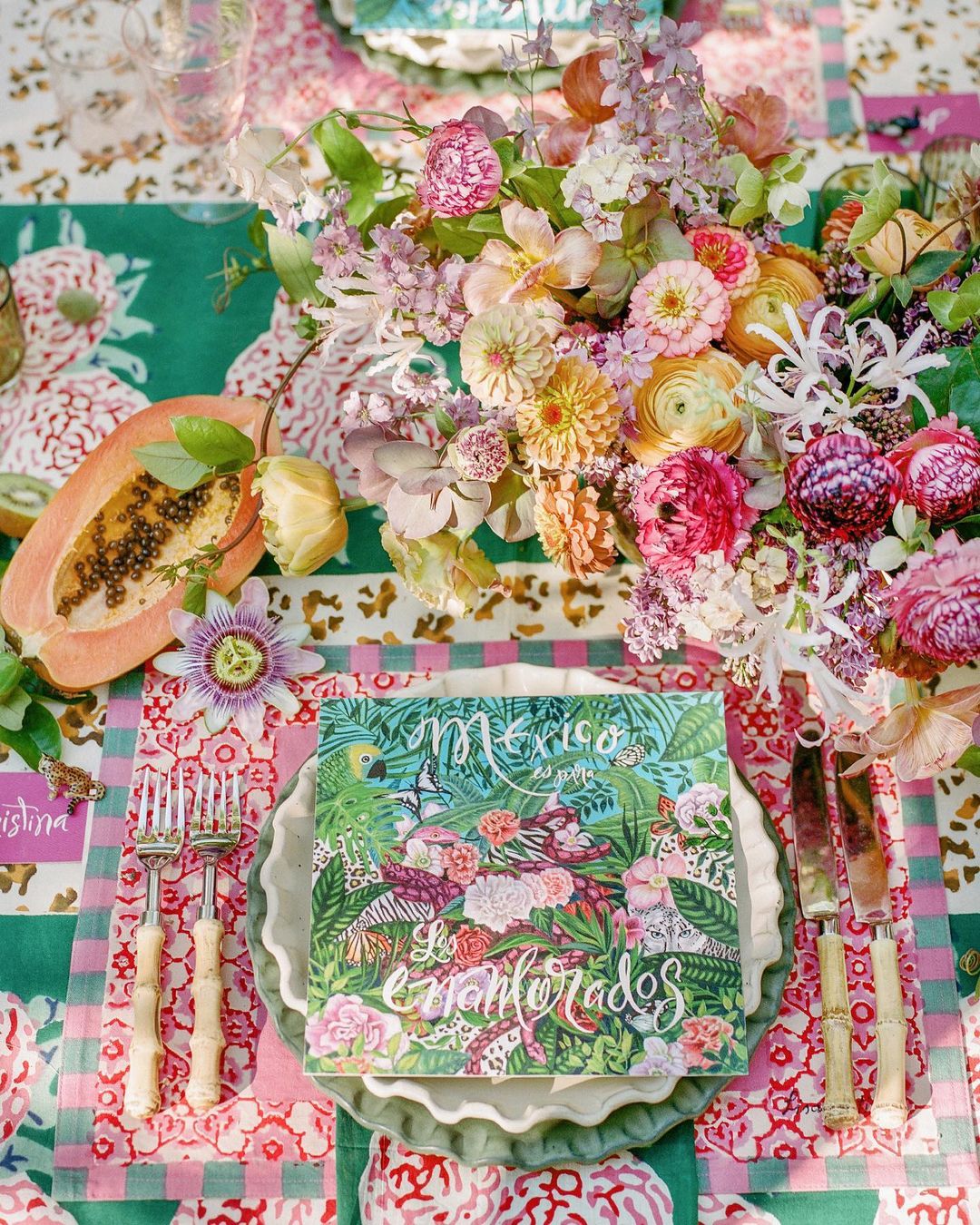 Bold Summer Tablescapes Color Loving Couples