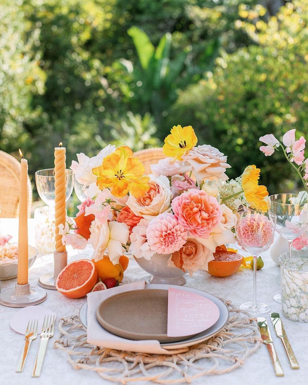 Bold Summer Tablescapes Color Loving Couples