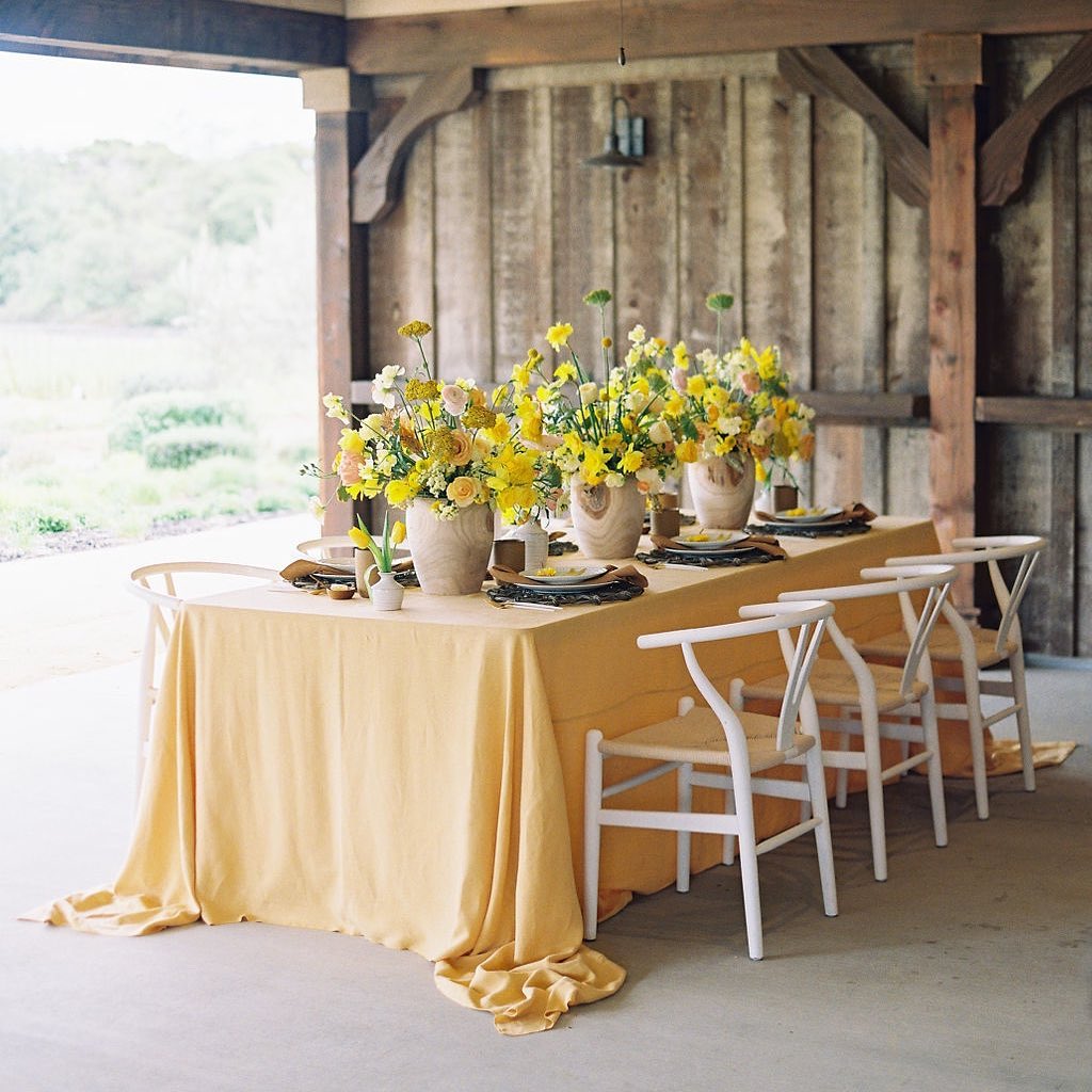 Bold Summer Tablescapes Color Loving Couples