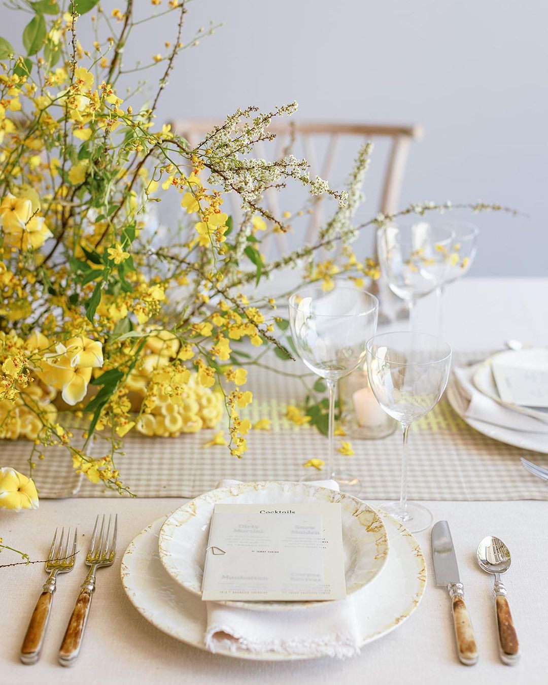 Bold Summer Tablescapes Color Loving Couples