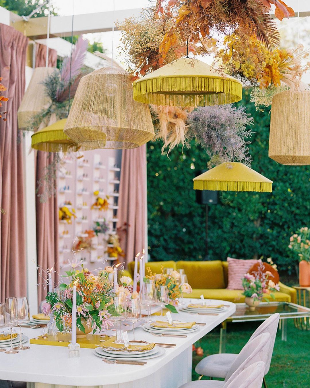 Bold Summer Tablescapes Color Loving Couples