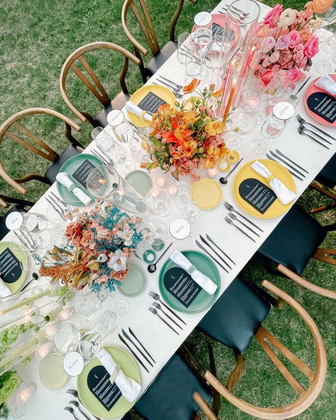 Bold Summer Tablescapes Color Loving Couples