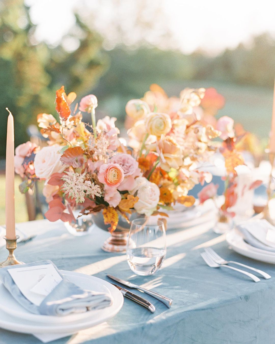 Bold Summer Tablescapes Color Loving Couples