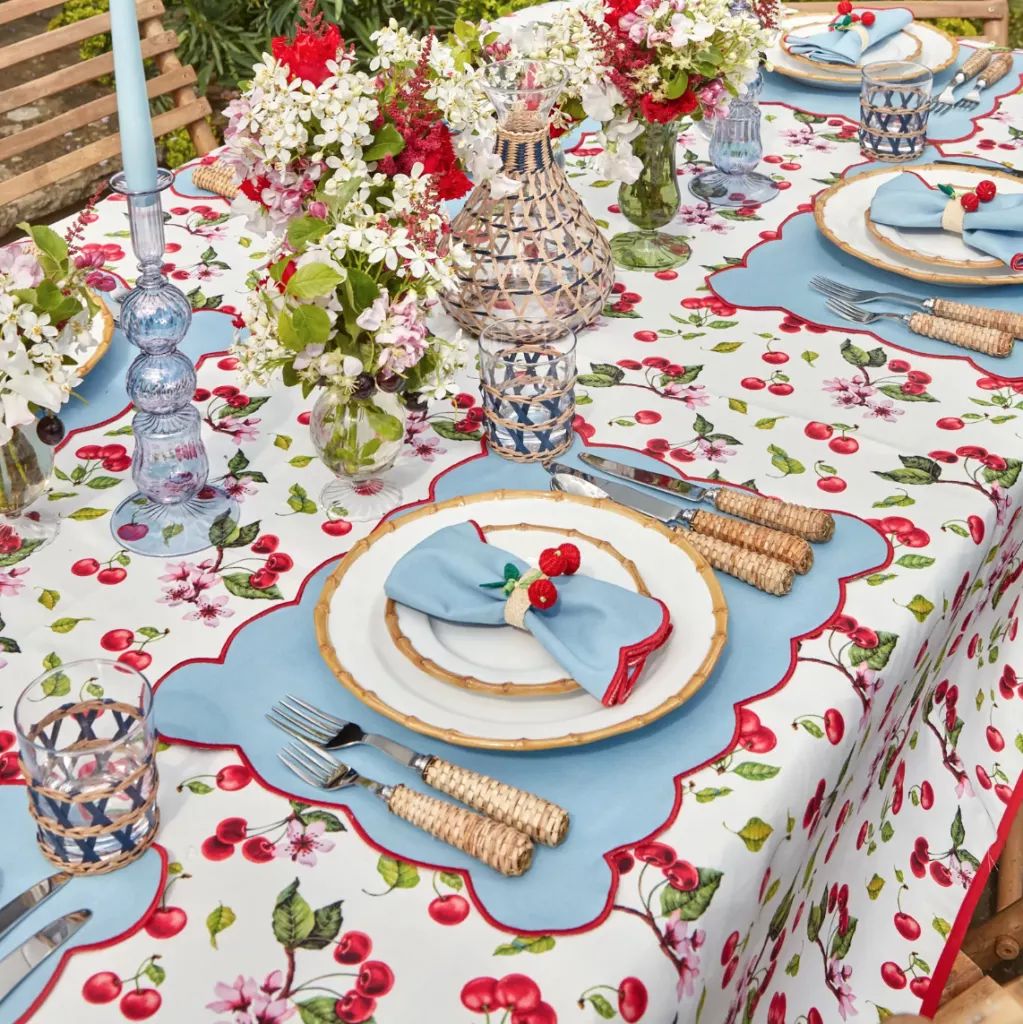 Bold Summer Tablescapes Color Loving Couples