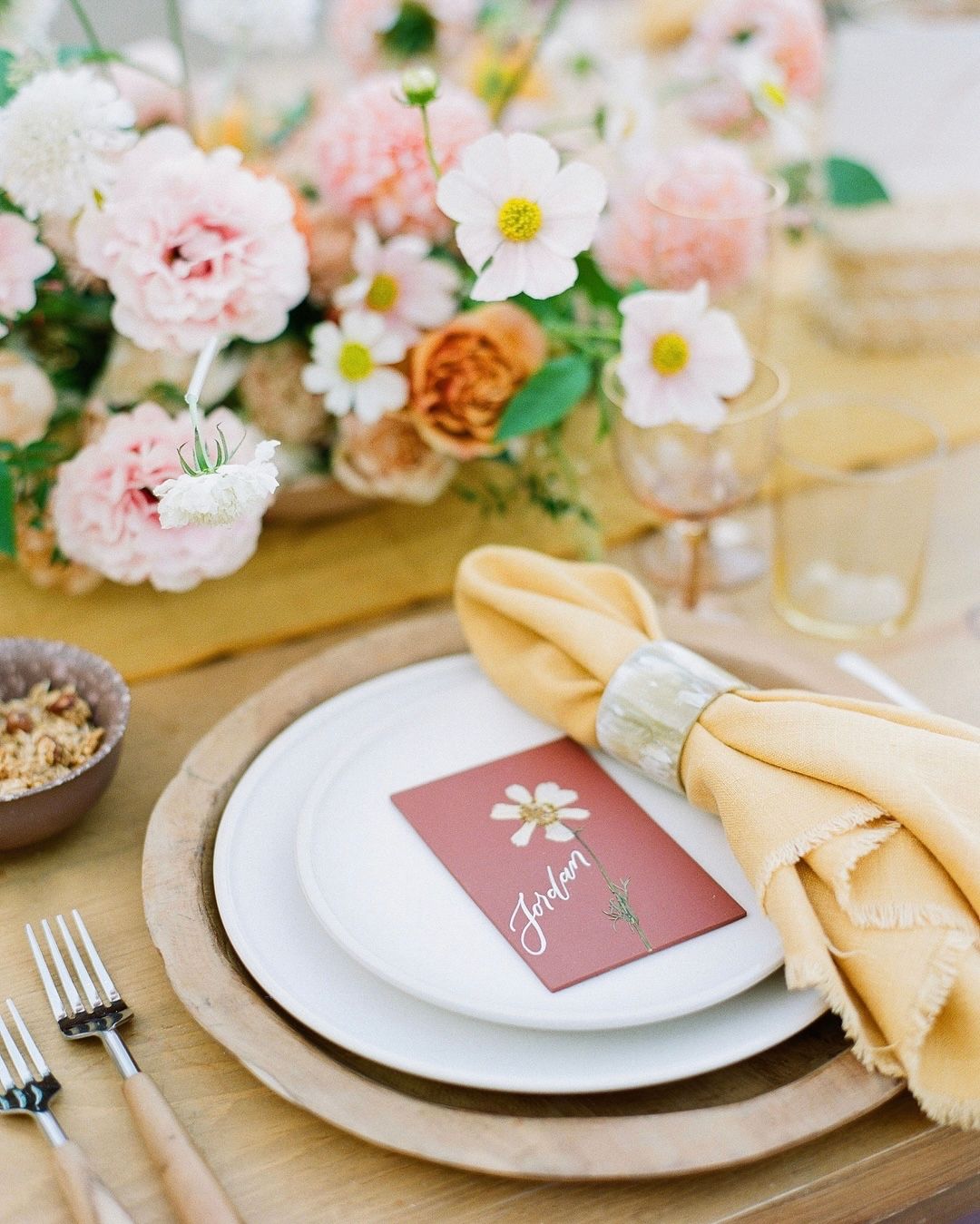 Bold Summer Tablescapes Color Loving Couples