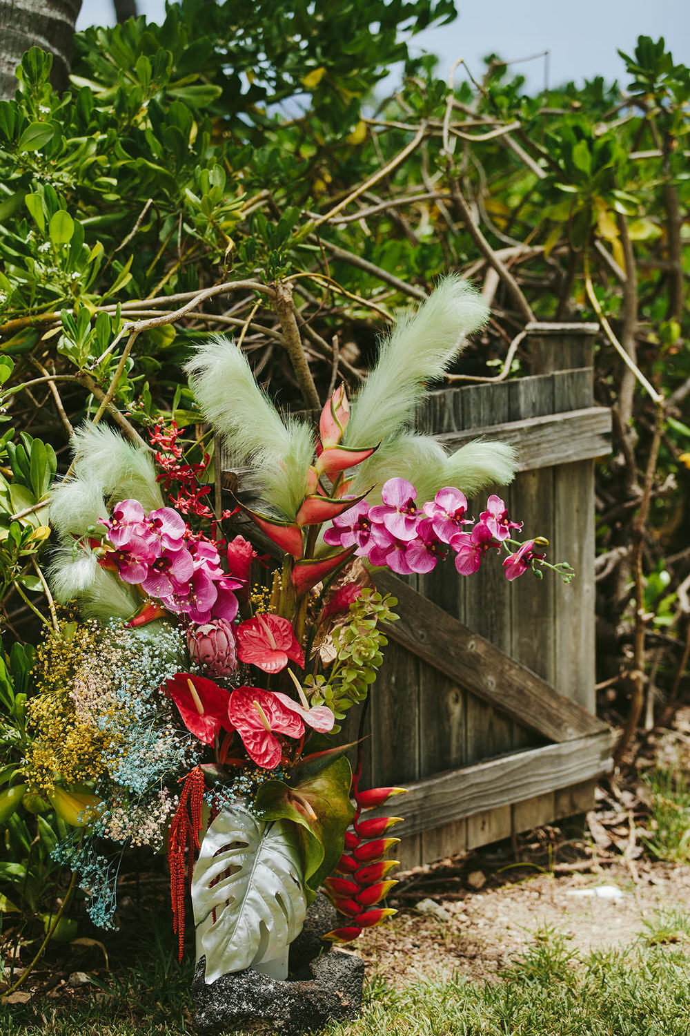 entryway to Hawaiian wedding reception