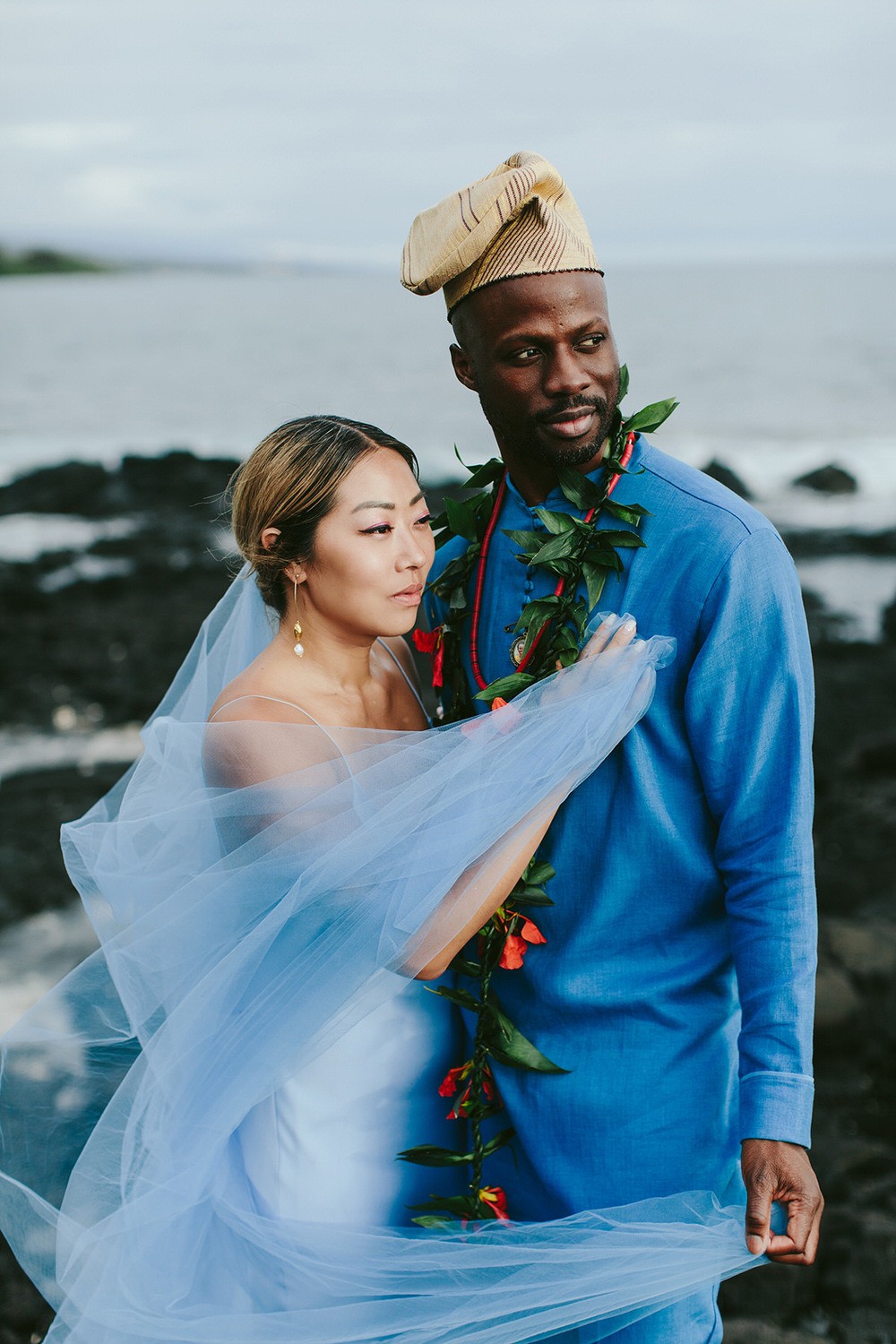 A Vibrant Destination Wedding on Kona Beach in Blue & Gold