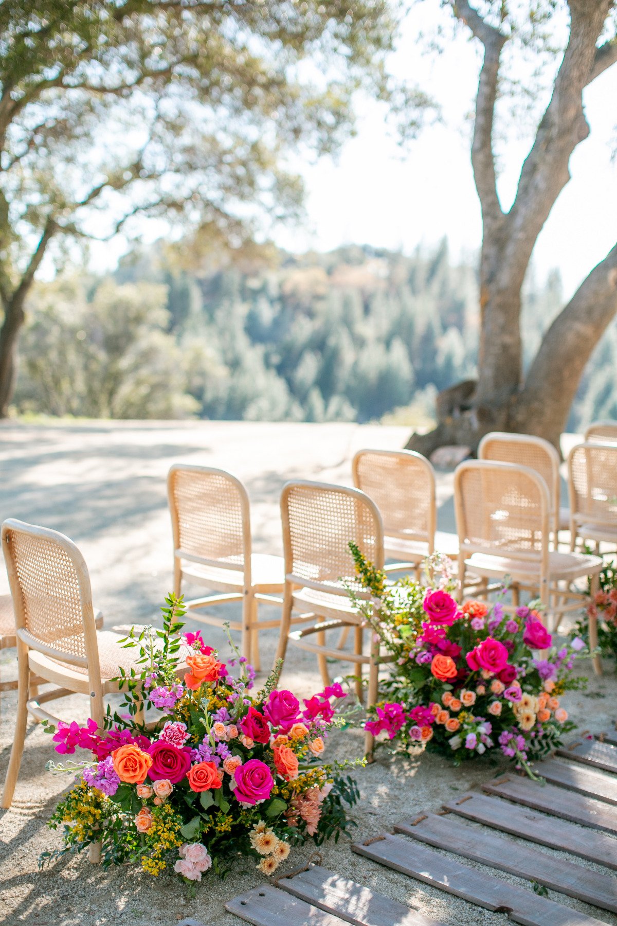 sunset-inspired ceremony floral arrangements