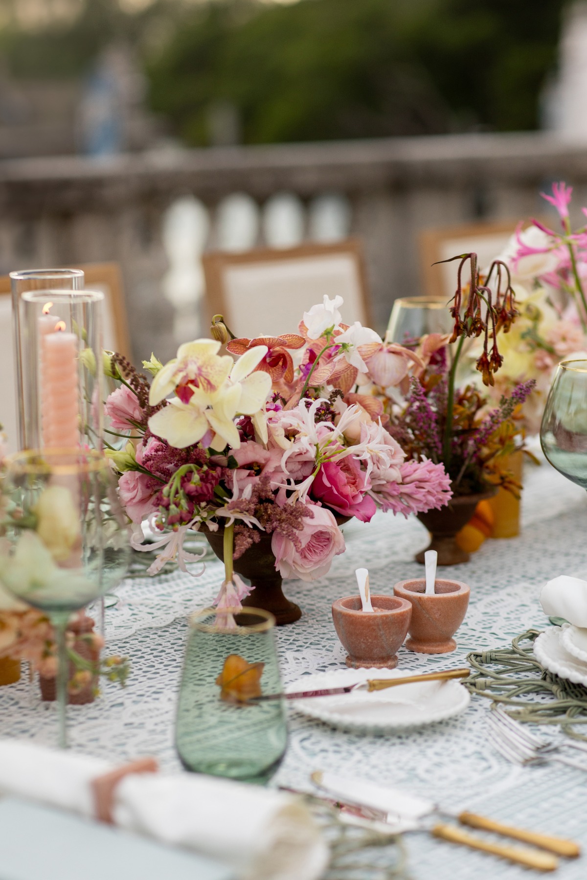 muted purple and yellow centerpieces