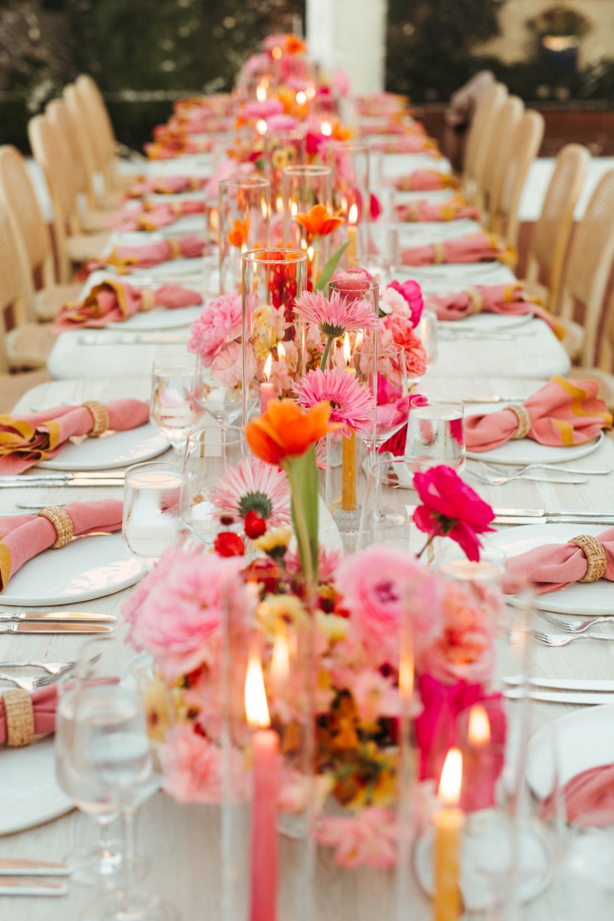 pink and orange centerpieces