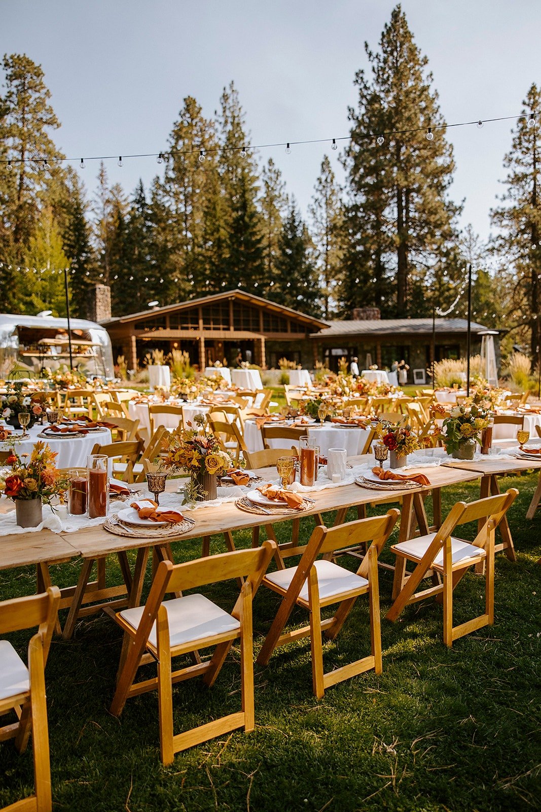 amber and gold fall wedding decor