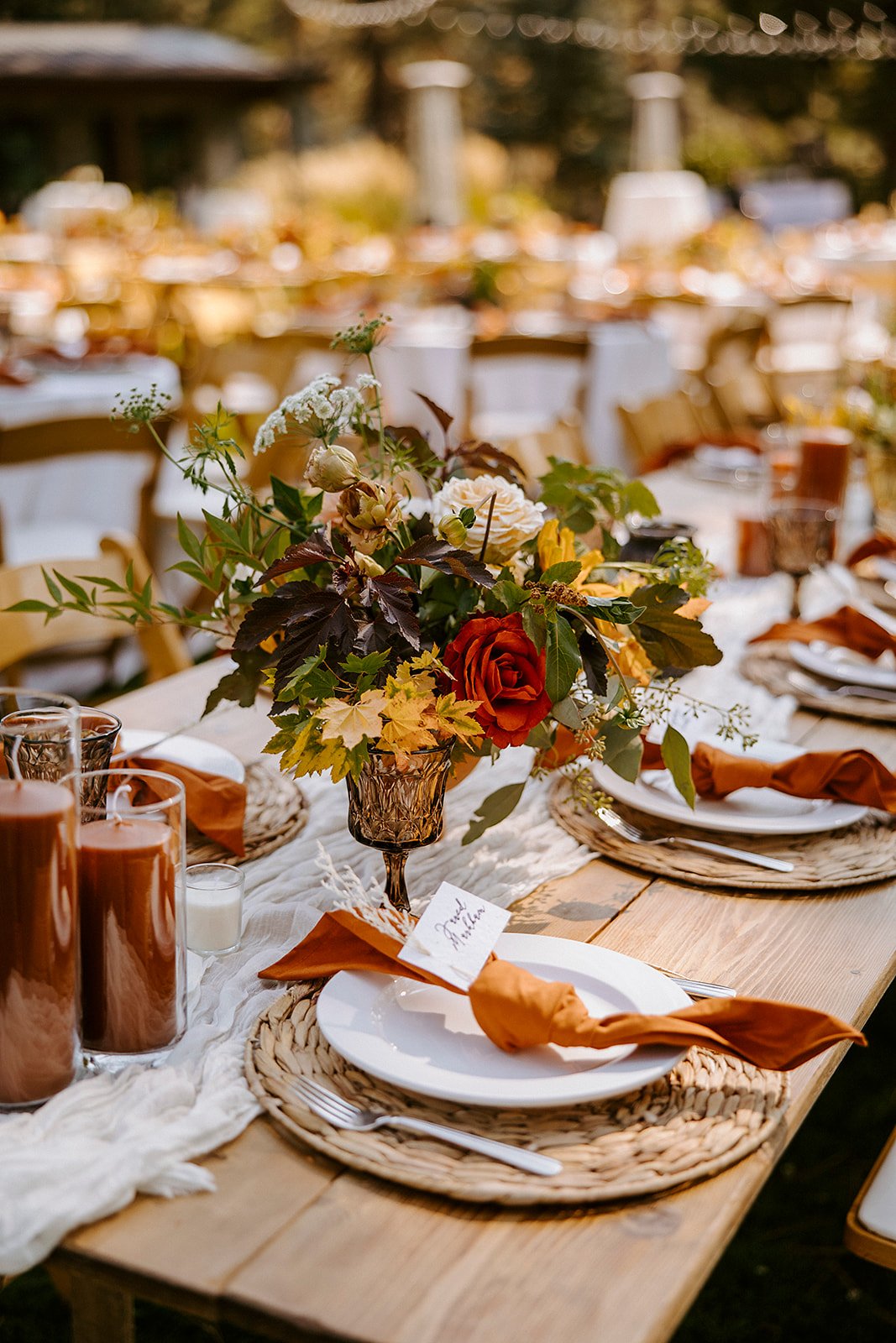 fall wedding tablescape for outdoor reception