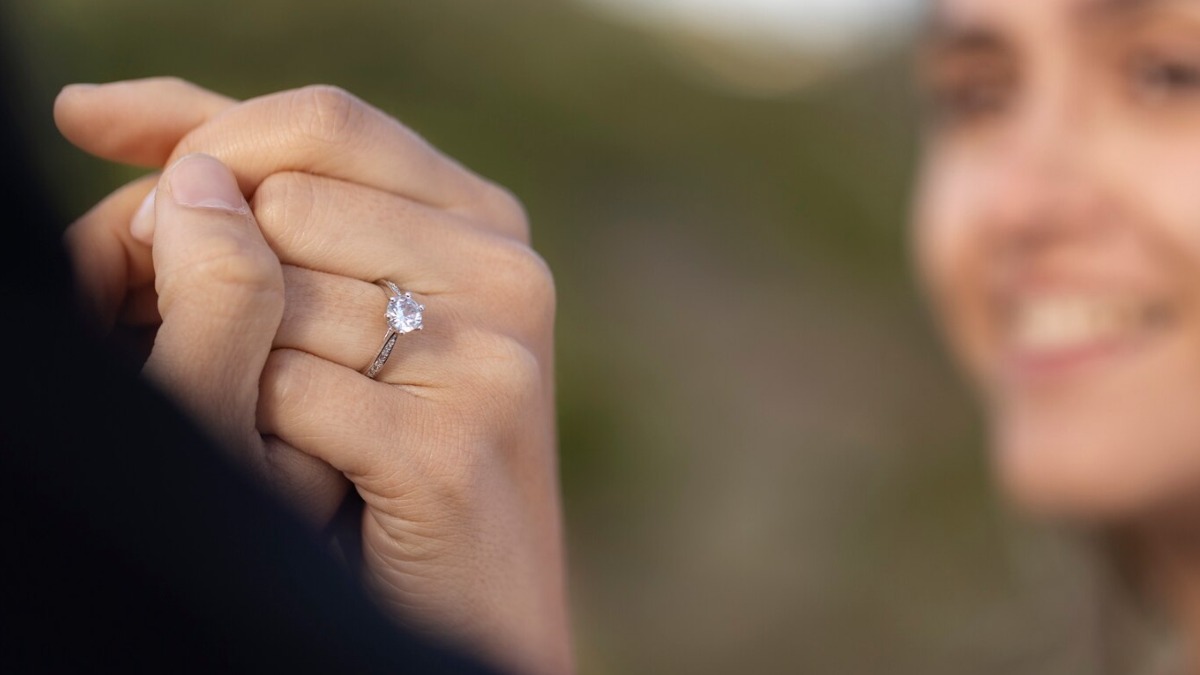 Modern Engagement Rings by Loose Grown Diamond