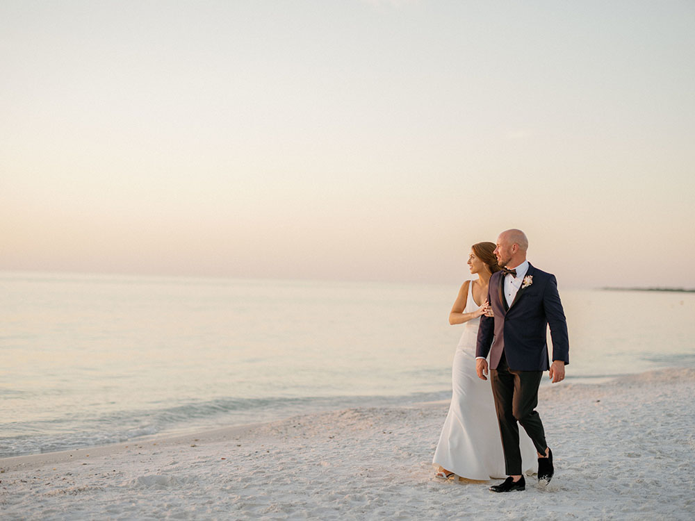 Neutral Beach Wedding Moroccan Star Decor