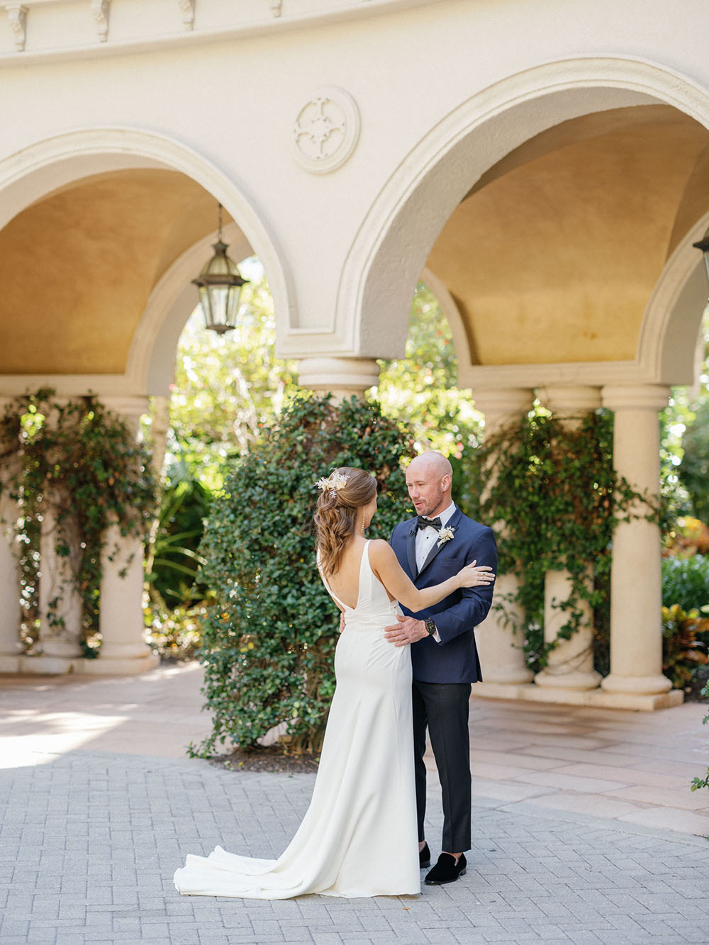 Neutral Beach Wedding Moroccan Star Decor