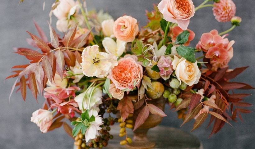 65 Cozy Fall Centerpieces To Elevate Your Wedding