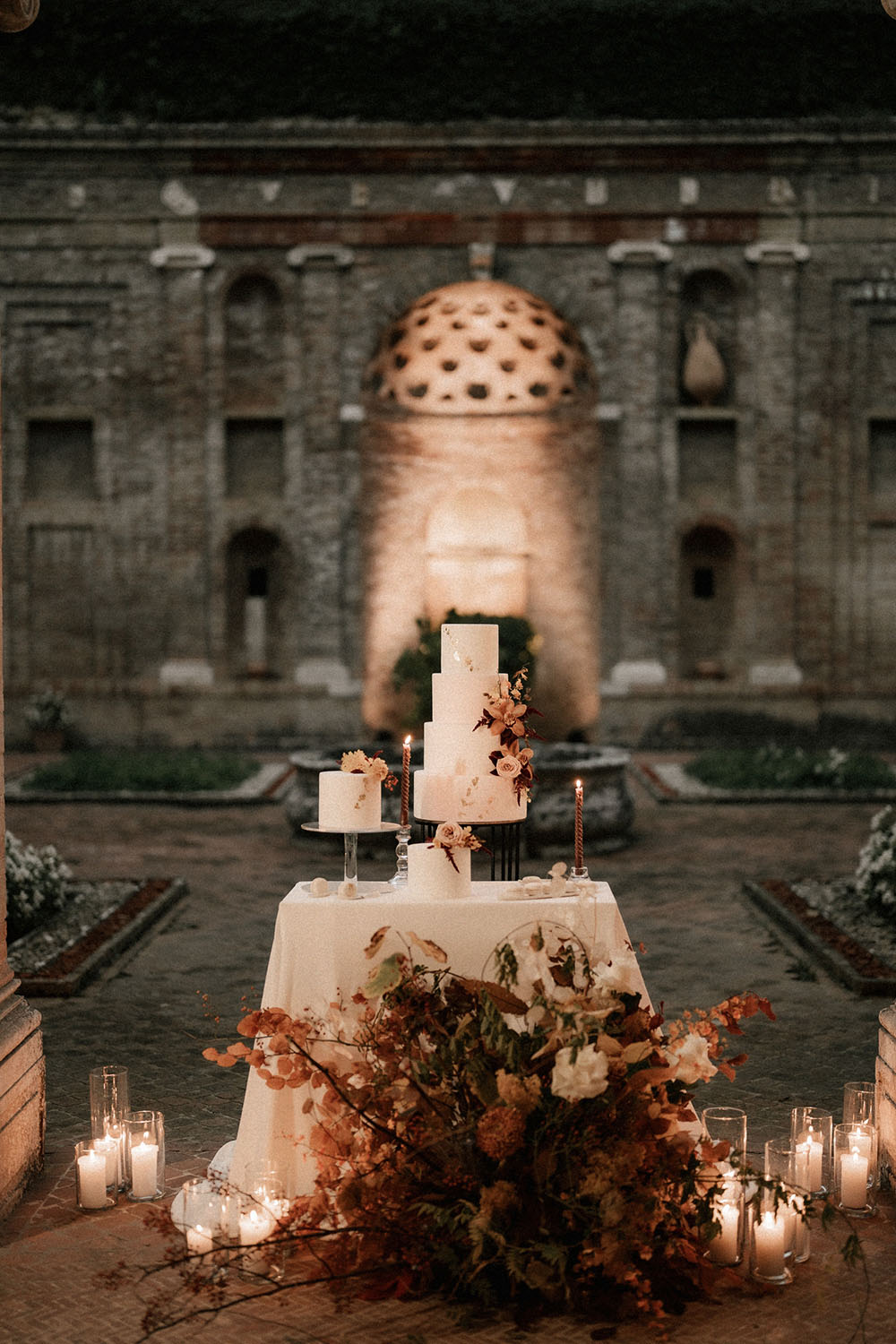 Autumn Wedding Inspiration Italian Palazzo