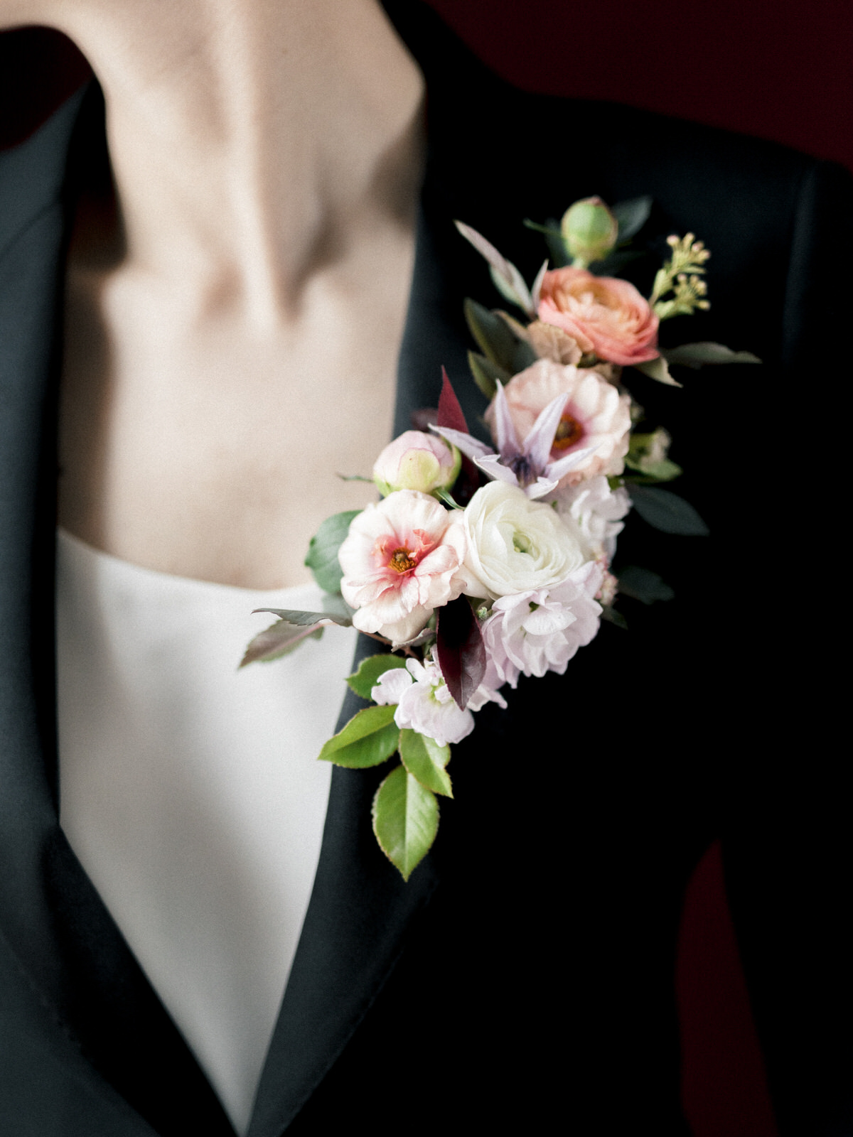 Dark and Moody Wedding Editorial at Château Ste-Agnès