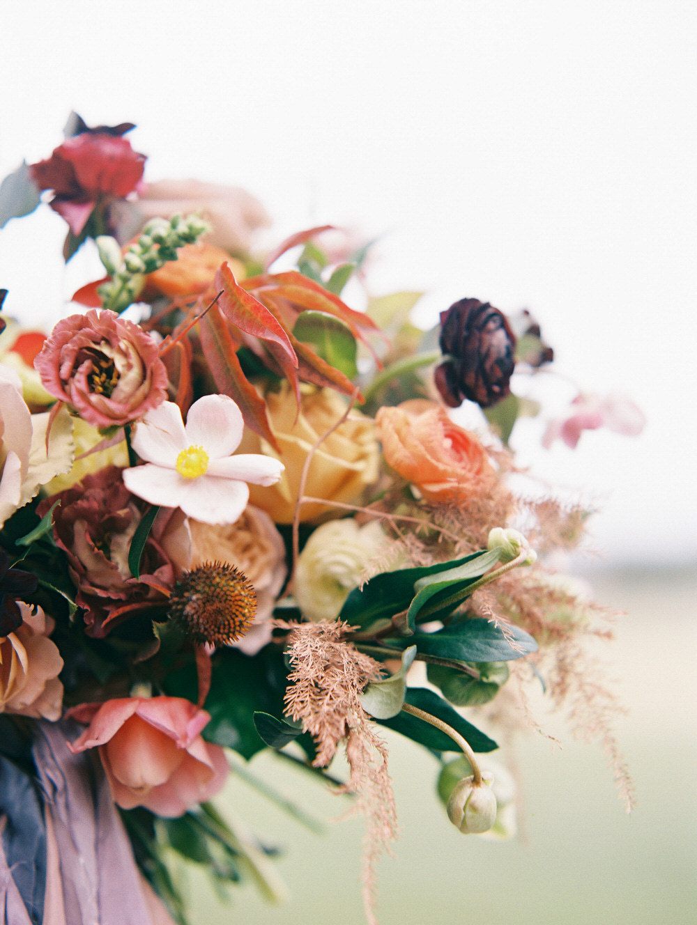 detail photo of the bride's wedding bouquet