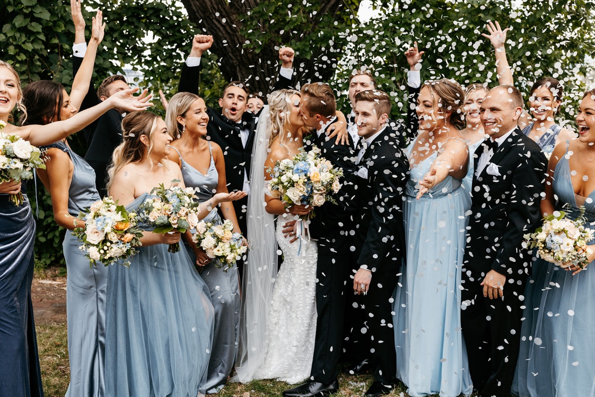 wedding party petal throw photo ideas