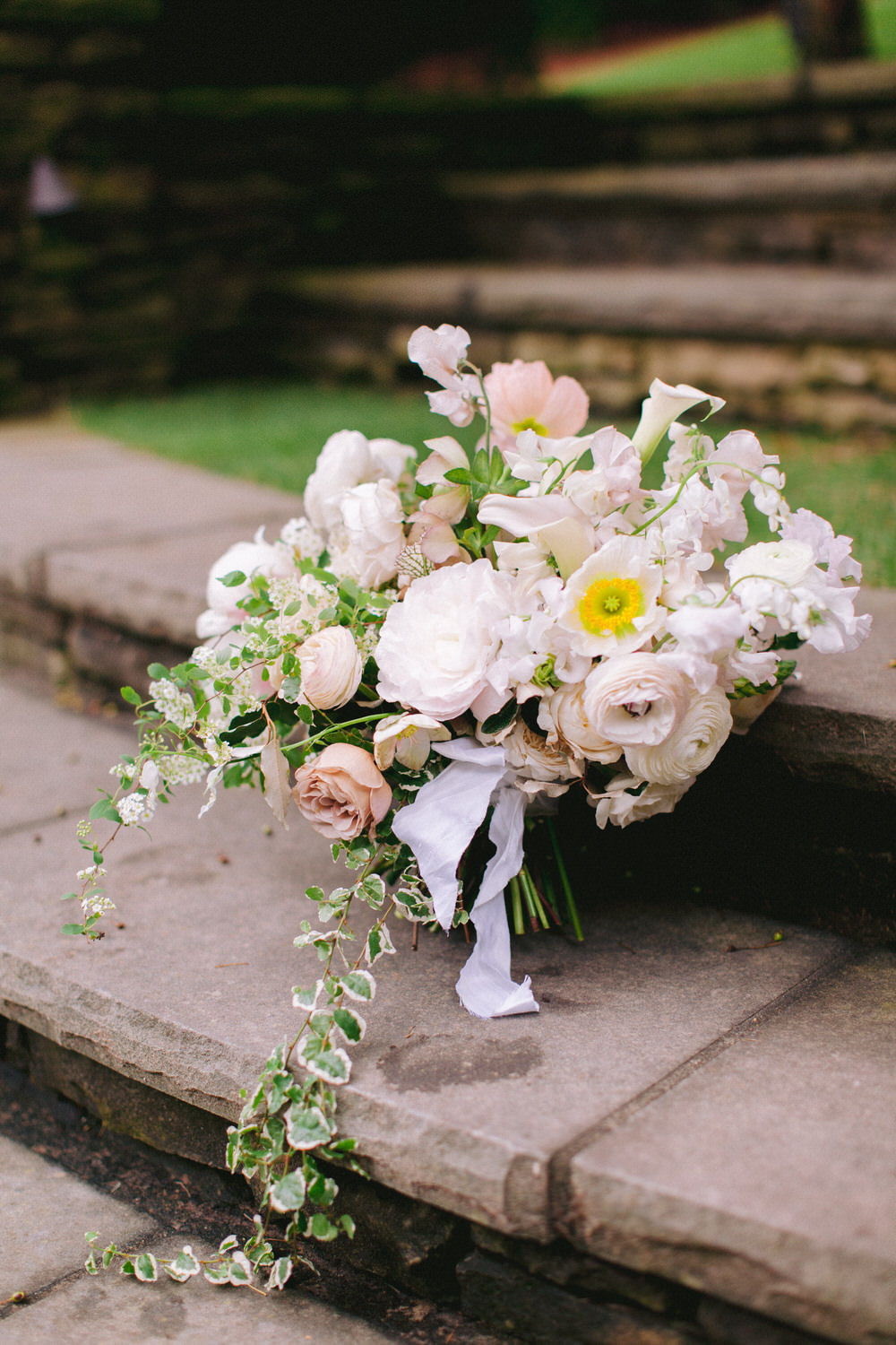 lush bridal bouquet