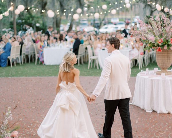 Refreshingly Bright & Subtly Preppy Springtime Wedding at the Admiral’s House