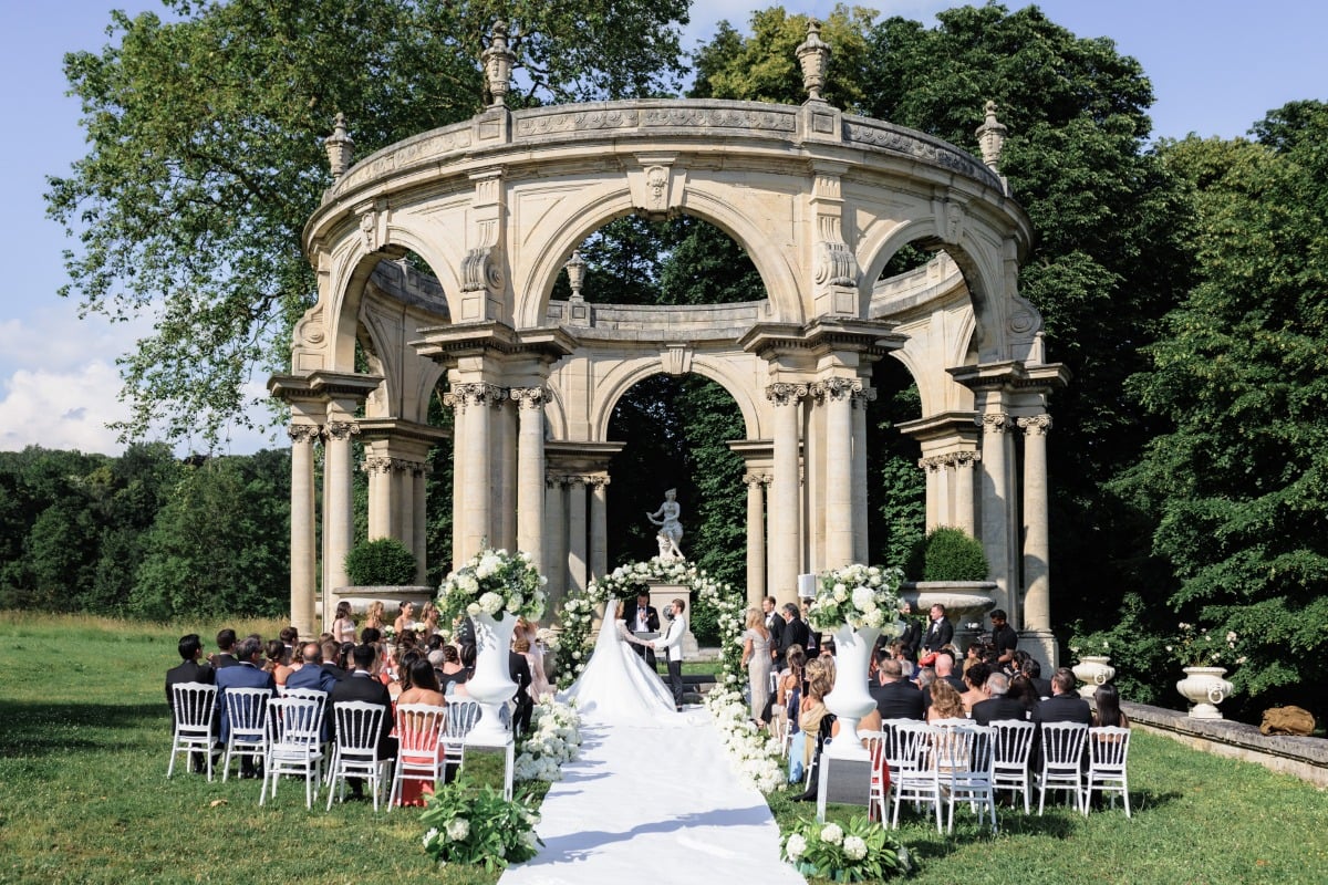 white wedding ceremony in paris garden