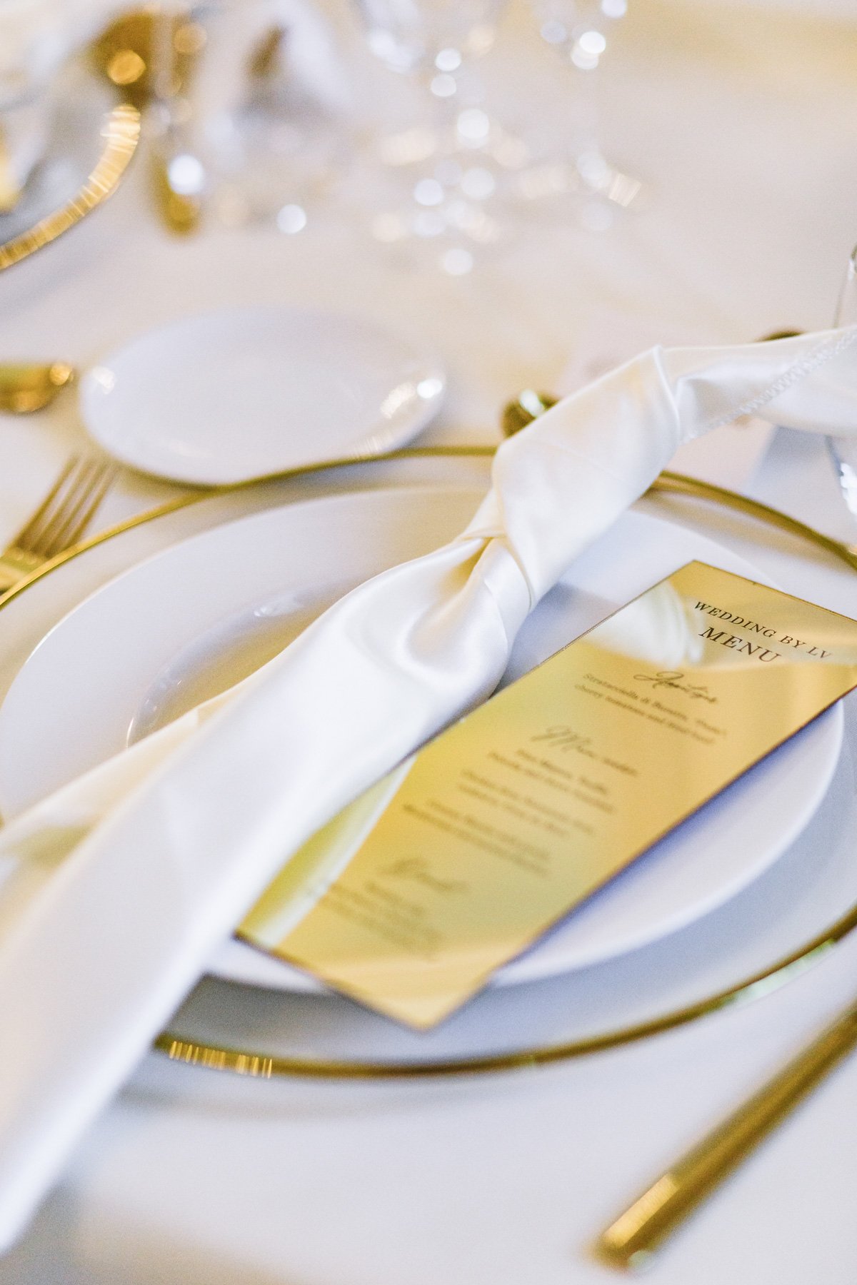 gold mirrored wedding menu ideas